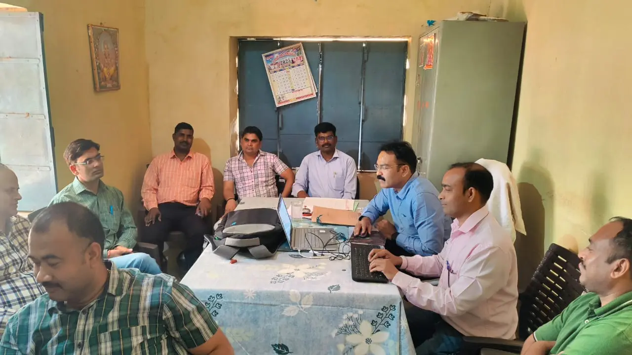 रिश्वतखोर साहब की 'कड़ाही' में लोकायुक्त का तड़का!