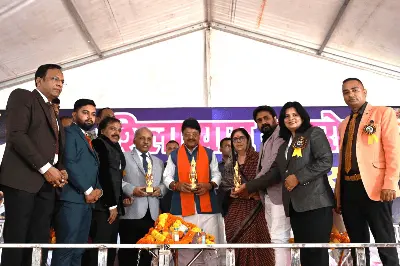 सियासी बवाल पर कैलाश विजयवर्गीय का 'चटकीला' पलटवार: 'जितने पुतले जलेंगे, उतनी मेरी उम्र बढ़ेगी!'