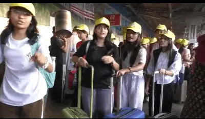 📚 'किताबों की दुनिया' से निकलकर, 'जीवन के विश्वविद्यालय' की ओर