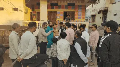 बेटे ने पिता और भाई को लगाया चूना, फर्जी दस्तावेजों से 'आधार फाइनेंस' से लिया लोन, हुआ फरार!