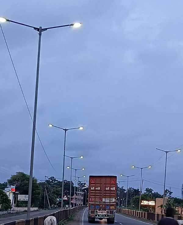 एक साल से अंधेरे में डूबी सांची की सड़कें चमकीं,मेहमानों के आने से पहले जागा प्रशासन