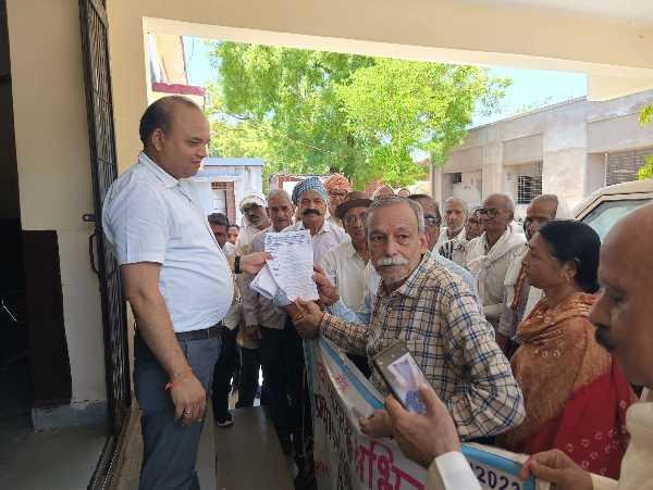 पेंशनर्स का फूटा गुस्सा: गंजबासौदा में सरकार के खिलाफ खोला मोर्चा, 20 जून से '181' पर 'महा-अभियान' की चेतावनी!