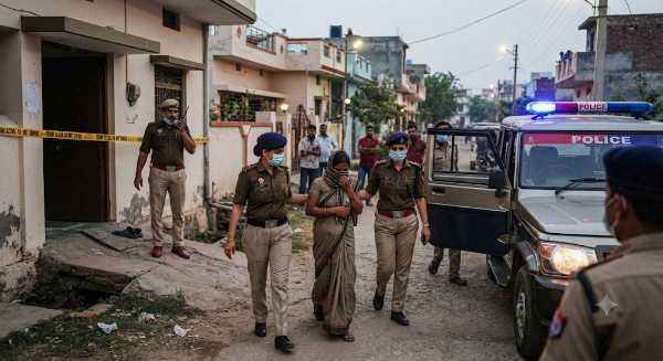 'मम्मी का सेक्स रैकेट': बेटी-दामाद के साथ मिलकर चला रही थी अय्याशी का अड्डा
