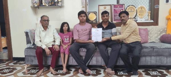 ब्यावरा के 'जूनियर एडिटर' अमिकेश ने गाड़े झंडे