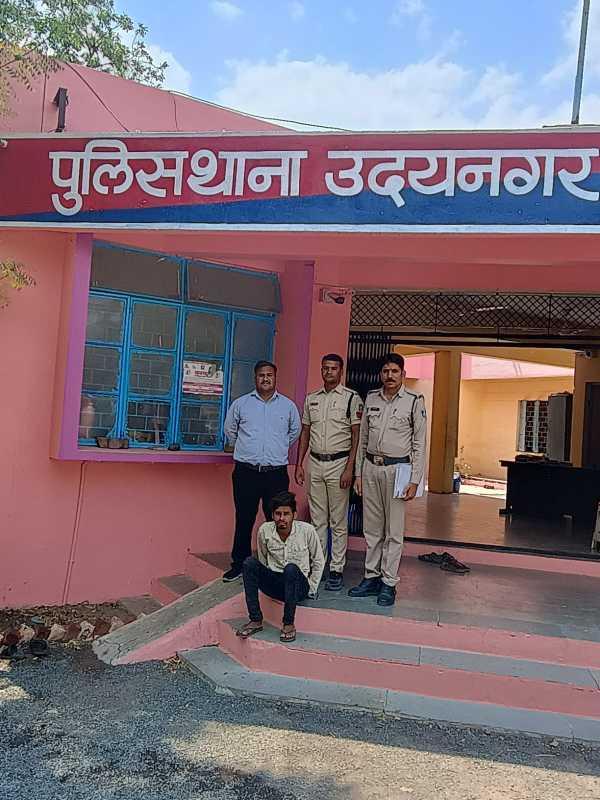 रिश्तों का कत्ल: तेंदूपत्ता के पैसों के लिए कलयुगी बेटे ने ली मां की जान, लात-घूंसों से पीटकर उतारा मौत के घाट