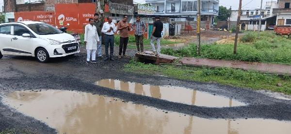 डॉ. हेडगेवार कॉलोनी में जल्द बनेगी चकाचक सीसी रोड,अध्यक्ष-सीएमओ ने संभाला मोर्चा!