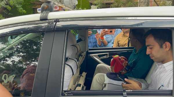 झाड़ियों में रो रही थी मासूम, एसपी रोहित काशवानी ने देवदूत बनकर बचाई जान